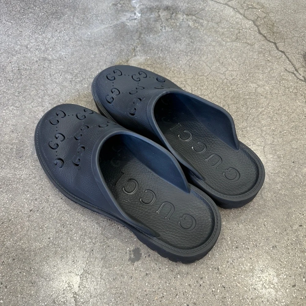 Gucci Slip On Sandal - Picture 2 of 3